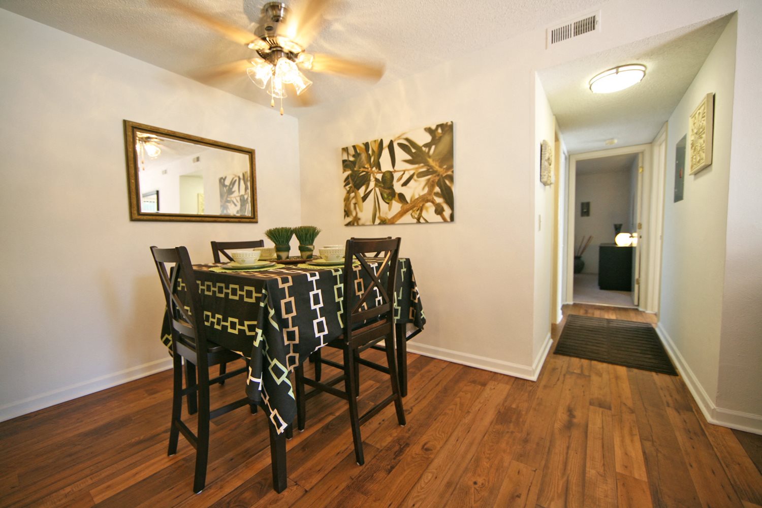 Gallery Photo 10